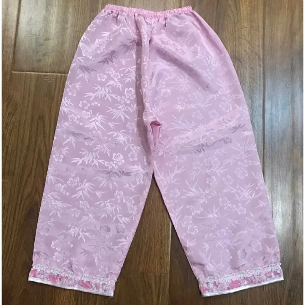 No brand / Not sure baby pink
